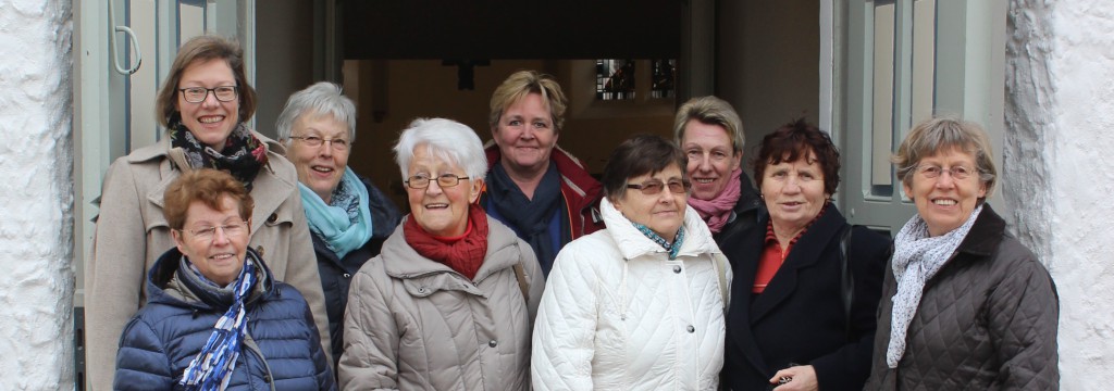Das Team der „Offenen Kirche“ (von links): Pfarrerin Birgit Schneider, Karin Wittenberg, Bärbel Ellermann, Elfriede Pötker, Claudia Zinta, Brigitte Heckel, Hildegard Scholz, Frieda Buchmüller und Helga Roscher.